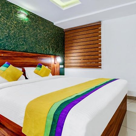 Kochi Itsy Hotels Dew Dreams מראה חיצוני תמונה